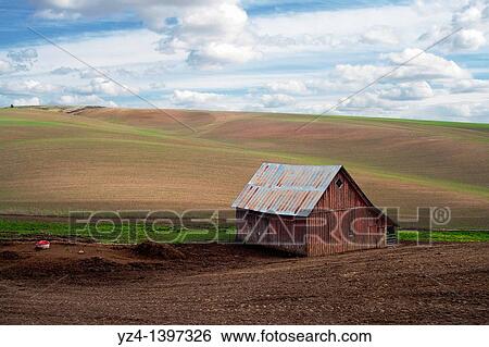 A barn in the Palouse farming area of eastern Washington State, USA View Large Photo Image Stock Photograph - A barn in the Palouse farming area of eastern Washington State, USA. Fotosearch