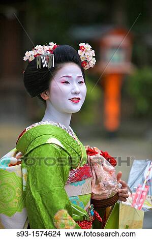 A Geisha taking part in the Setsubun Rituals at Yasaka Shine View Large Photo Image Picture - A Geisha taking part in the Setsubun Rituals at Yasaka Shine. Fotosearch