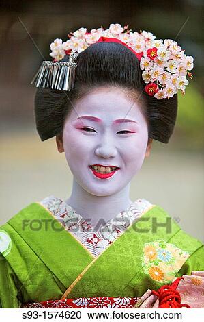 A Geisha taking part in the Setsubun Rituals at Yasaka Shine View Large Photo Image Stock Image - A Geisha taking part in the Setsubun Rituals at Yasaka Shine. Fotosearch