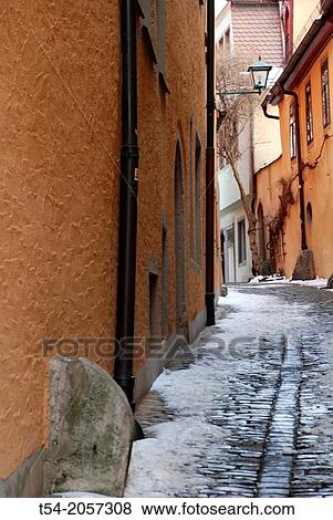 A narrow street in Rothenburg ob der Tauber in winter View Large Photo Image Stock Photo - A narrow street in Rothenburg ob der Tauber in winter. Fotosearch