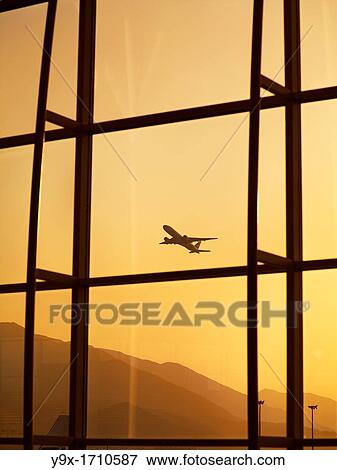 A sunset view of airplanes taking off at the Hong Kong International Airport View Large Photo Image Stock Photo - A sunset view of airplanes taking off at the Hong Kong International Airport. Fotosearch