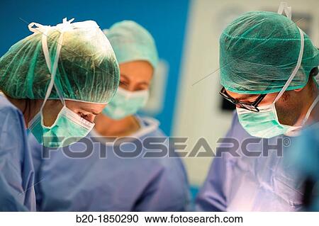 Stock Image - Abdominal Hernia Surgery, Surgeon, General Emergency Surgery, Operating Theatre, Donostia Hospital, San Sebastian, Donostia, Gipuzkoa, Basque Country, Spain. Fotosearch