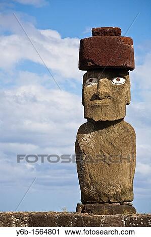 Stock Image - Ahu Ko Te Riku, the only moai with restored coral eyes. Fotosearch