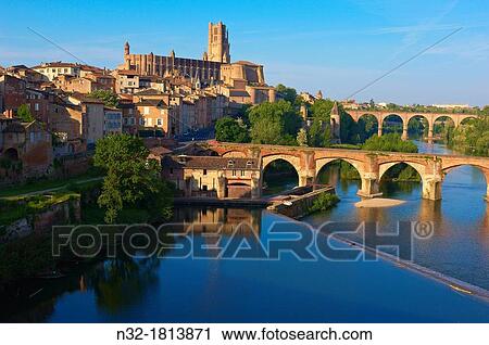 Stock Image - Albi, River Tarn, Cathedral of Saint Cecilie, Tarn, Midi-Pyrenees, France, Europe.. Fotosearch