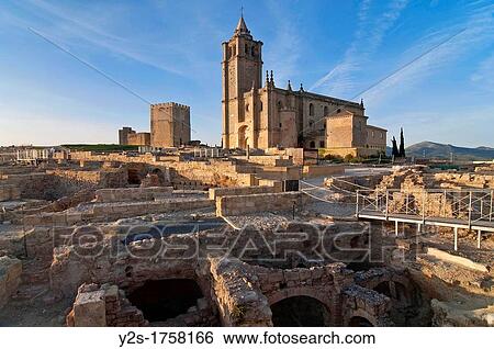Alcazaba and Mayor Abbey Church, La Mota Fortress, Alcala la Real, Jaen-province, Spain View Large Photo Image Stock Photograph - Alcazaba and Mayor Abbey Church, La Mota Fortress, Alcala la Real, Jaen-province, Spain. Fotosearch
