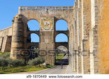 Aqueduct of Amoreira, Elvas, Alentejo, Portugal View Large Photo Image Stock Photo - Aqueduct of Amoreira, Elvas, Alentejo, Portugal. Fotosearch