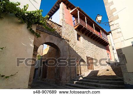 Arco y Puerta de la Juderia, siglo XVI. Medina de Pomar. Burgos. Spain. View Large Photo Image Stock Photo - Arco y Puerta de la Juderia, siglo XVI. Medina de Pomar. Burgos. Spain.. Fotosearch