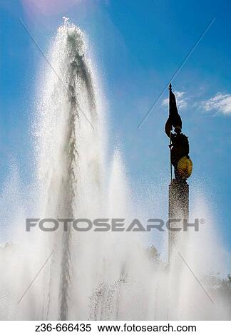 Austria, Vienna, Hochstrahlbrunnen monument fountain View Large Photo Image Stock Photography - Austria, Vienna, Hochstrahlbrunnen monument fountain. Fotosearch