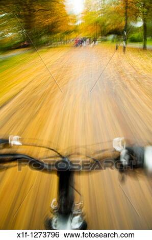 Stock Photograph - Autumn bike ride, UK. Fotosearch
