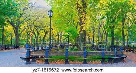 Stock Image - Autumn in Central Park, New York. Fotosearch