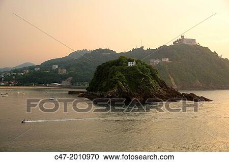 Bah? a de la Concha. San Sebastian (Donostia) and Santa Clara Island, Basque Country, Spain View Large Photo Image Stock Image - Bah? a de la Concha. San Sebastian (Donostia) and Santa Clara Island, Basque Country, Spain. Fotosearch