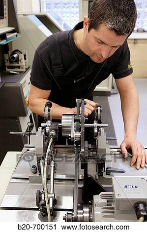 Stock Image - Balance analysis, spindle manufacturing. Mendaro, Gipuzkoa, Euskadi, Spain. Fotosearch