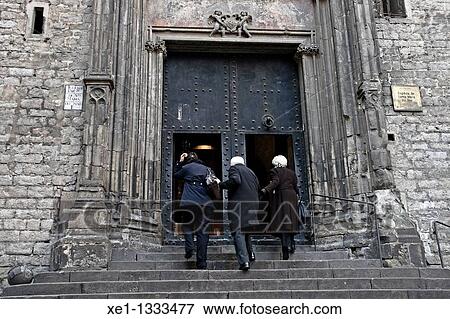 Basilica of Santa Maria del Mar, Barcelona, Catalonia, Spain View Large Photo Image Stock Photo - Basilica of Santa Maria del Mar, Barcelona, Catalonia, Spain. Fotosearch
