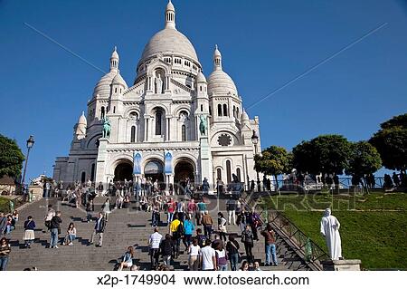 Picture - Basilica of the Sacred Heart, Sacr? -Coeur Basilica, Montmartre district, Paris, France, Europe. Fotosearch