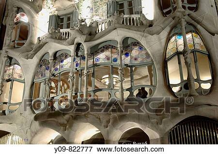 Batllo House (1904-06 by Gaud? ), Barcelona. Catalonia, Spain View Large Photo Image Stock Photo - Batllo House (1904-06 by Gaud? ), Barcelona. Catalonia, Spain. Fotosearch