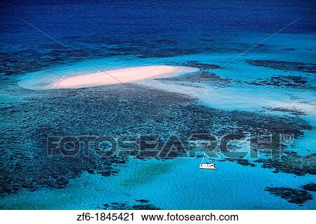 Beautiful Great Barrier Reef from plane near Cairns Queensland Australia View Large Photo Image Stock Image - Beautiful Great Barrier Reef from plane near Cairns Queensland Australia. Fotosearch
