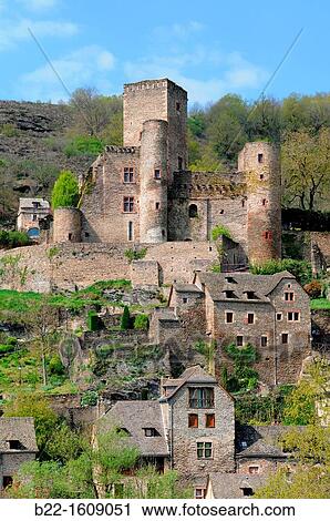 Belcastel, Aveyron, Midi-Pyr? n? es, France View Large Photo Image Stock Image - Belcastel, Aveyron, Midi-Pyr? n? es, France. Fotosearch
