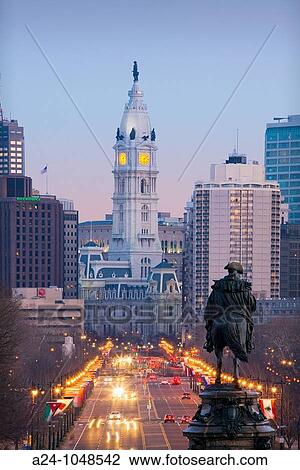 Stock Image - Benjamin Franklin Parkway and City Hall, Philadelphia, Pennsylvania, USA. Fotosearch