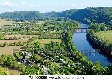 Beynac-et-Cazenac, Perigord noir, Dordogne, Aquitaine, France View Large Photo Image Stock Photograph - Beynac-et-Cazenac, Perigord noir, Dordogne, Aquitaine, France. Fotosearch