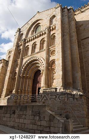 Bishop Door, Savior Cathedral, Zamora, Castilla y Leon, Spain View Large Photo Image Stock Photo - Bishop Door, Savior Cathedral, Zamora, Castilla y Leon, Spain. Fotosearch