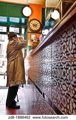 bodegas ricla tapas bar in madrid View Large Photo Image Stock Image - bodegas ricla tapas bar in madrid. Fotosearch