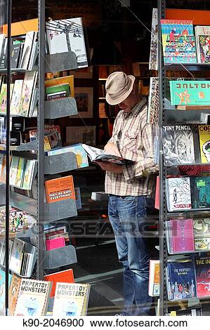Stock Image - Bookstsore, London, England, Great Britain, United Kingdom, Europe.. Fotosearch