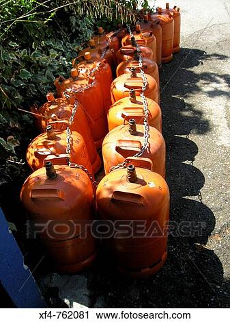 Stock Image - botellas de butano en gasolinera de Argame. Fotosearch