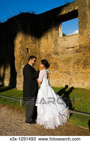 Bride and groom Giardino degli Aranci in Rome, Italy View Large Photo Image Stock Image - Bride and groom Giardino degli Aranci in Rome, Italy. Fotosearch