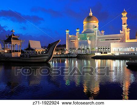 Brunei, Bandar Seri Begawan, Omar Ali Saifuddien, Mosque, royal barge, View Large Photo Image Picture - Brunei, Bandar Seri Begawan, Omar Ali Saifuddien, Mosque, royal barge,. Fotosearch
