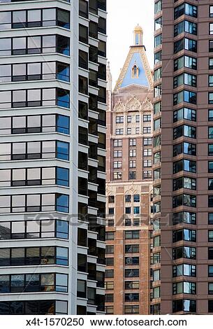 buildings in Chicago, Illinois, the old and the new View Large Photo Image Stock Image - buildings in Chicago, Illinois, the old and the new. Fotosearch