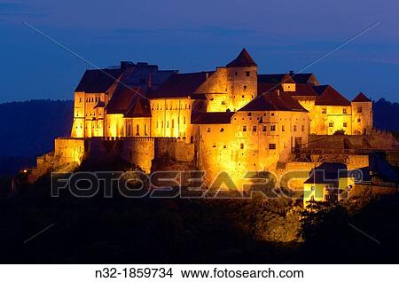 Picture - Burghausen, Castle, Altotting district, Upper Bavaria, Bavaria, Germany view from Austria over Salzach River. Fotosearch