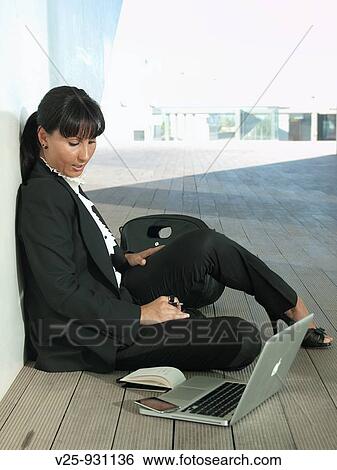 Stock Photograph - Businesswoman. Fotosearch