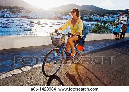 Picture - Cadaques, Alt Emporda, Costa Brava, Girona province, Catalonia, Spain.. Fotosearch