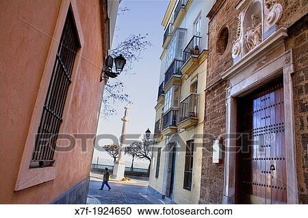 Calle Isabel la Cat? lica CBdiz Andaluc? a Spain View Large Photo Image Stock Image - Calle Isabel la Cat? lica CBdiz Andaluc? a Spain. Fotosearch