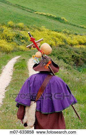 Camino de Santiago y peregrino View Large Photo Image Stock Photo - Camino de Santiago y peregrino. Fotosearch