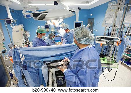 Stock Image - Cardiology operating room, cardiovascular surgery, cardiac surgery. Hospital Policlinica Gipuzkoa, San Sebastian, Donostia, Euskadi, Spain. Fotosearch
