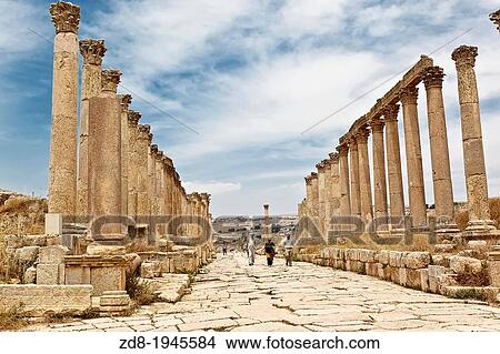 Picture - cardo maximus in jerash roman ruins. jordan.. Fotosearch