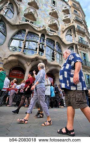 Casa Batll?, passeig de Gracia 43 built in 1877 and remodeled by Antoni Gaud? and Josep Maria Jujol in 1904-1906. Barcelona. Catalonia. Spain View Large Photo Image Stock Photo - Casa Batll?, passeig de Gracia 43 built in 1877 and remodeled by Antoni Gaud? and Josep Maria Jujol in 1904-1906. Barcelona. Catalonia. Spain. Fotosearch