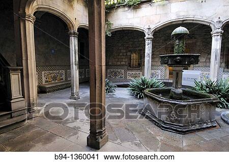 Casa de l? Ardiaca, House of Archdeacon. In this building lived the hierarchy of Arcedianos from the twelfth century. Since 1921 is home to the Municipal Archives of History. Gothic Quarter. Barcelona. Catalonia. Spain. View Large Photo Image Stock Image - Casa de l? Ardiaca, House of Archdeacon. In this building lived the hierarchy of Arcedianos from the twelfth century. Since 1921 is home to the Municipal Archives of History. Gothic Quarter. Barcelona. Catalonia. Spain.. Fotosearch