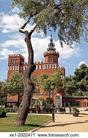 Castell dels Tres Dragons, 1888, arch. Lluis Domenech i Montaner, Parc de la Ciutadella, Barcelona, Catalonia, Spain View Large Photo Image Stock Image - Castell dels Tres Dragons, 1888, arch. Lluis Domenech i Montaner, Parc de la Ciutadella, Barcelona, Catalonia, Spain. Fotosearch