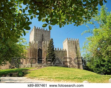 Castillo de Guimaraes, Portugal View Large Photo Image Stock Image - Castillo de Guimaraes, Portugal. Fotosearch