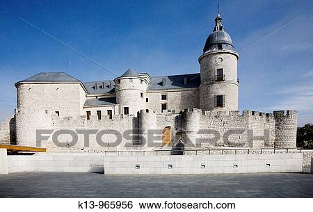 Castillo de Simancas Valladolid Castilla-Le? n Espaa View Large Photo Image Stock Photograph - Castillo de Simancas Valladolid Castilla-Le? n Espaa. Fotosearch