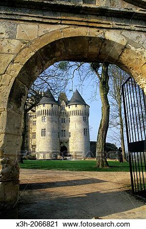 Castle St-Jean, Nogent-le-Rotrou, Parc naturel regional du Perche, Eure & Loir department, region Centre, France, Europe. View Large Photo Image Stock Image - Castle St-Jean, Nogent-le-Rotrou, Parc naturel regional du Perche, Eure & Loir department, region Centre, France, Europe.. Fotosearch