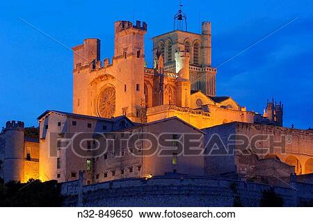 Stock Image - Cathedral of Saint Nazaire at dusk, Beziers. Herault, Languedoc-Roussillon, France. Fotosearch