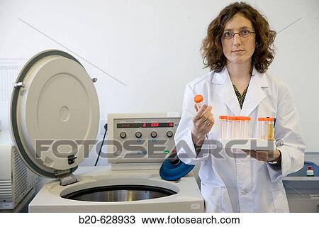 Stock Image - Centrifuge, biopharmaceutical lab, development of new therapeutic molecules based on human antibodies for the treatment of infectious and inflammatory diseases, Biotherapix, Grupo Genetrix, Madrid. Fotosearch