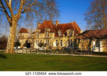 Picture - Ch? teau Rauzan-S? gla winery in the Margaux appellation of the Bordeaux region, Gironde, Aquitaine, France. Fotosearch