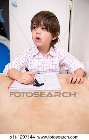 Picture - Child.. Fotosearch
