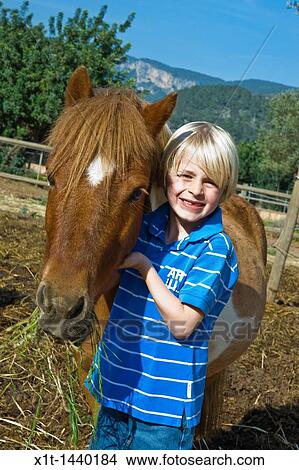 Picture - Child.. Fotosearch
