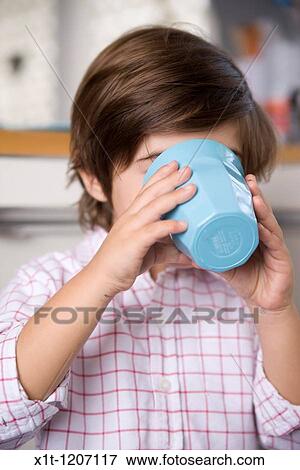 Stock Photo - Child.. Fotosearch