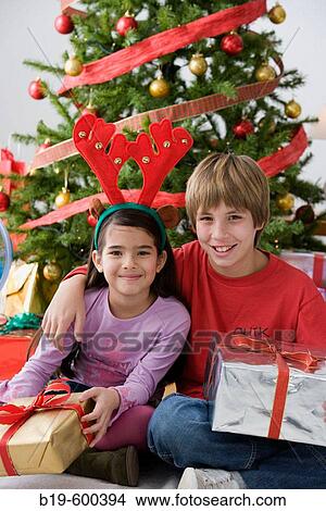 Picture - Children. Fotosearch